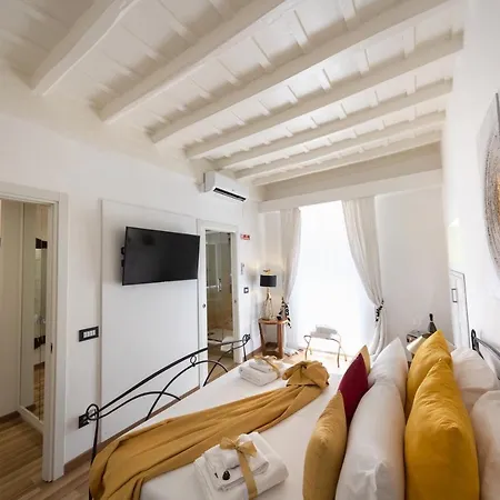 Barcaccia Luxury 4* Рим