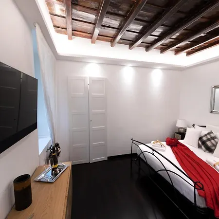 Barcaccia Luxury Гостевой дом Рим