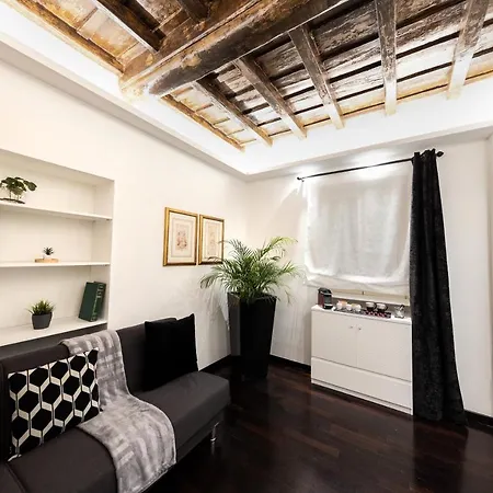 Гостевой дом Barcaccia Luxury Рим