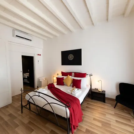 Barcaccia Luxury