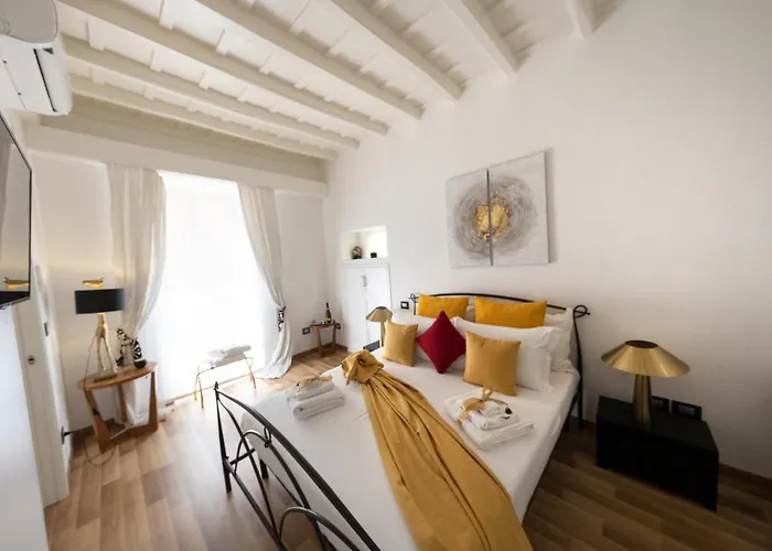 Guest house Barcaccia Luxury 4*