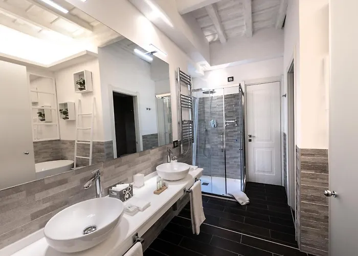 Guest house Barcaccia Luxury 4*