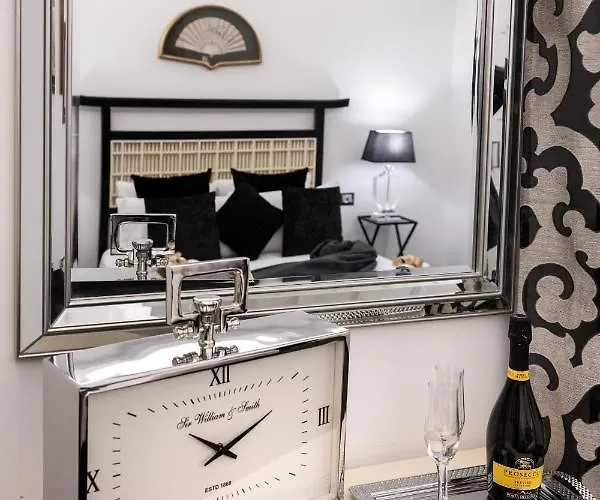 Barcaccia Luxury Guest house