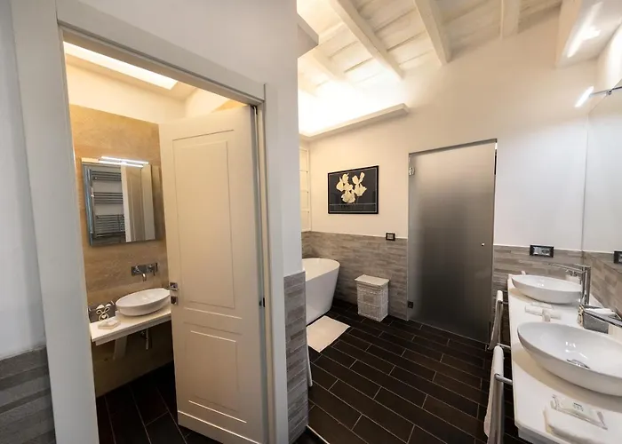 Barcaccia Luxury 4* Rom