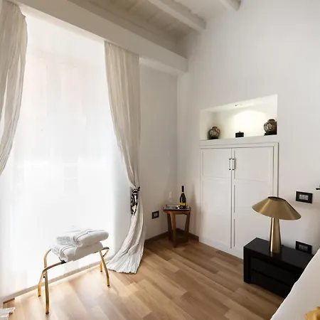 בית הארחה Barcaccia Luxury 4*