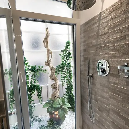 Barcaccia Luxury בית הארחה 4*