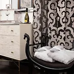 Barcaccia Luxury Affittacamere 4*